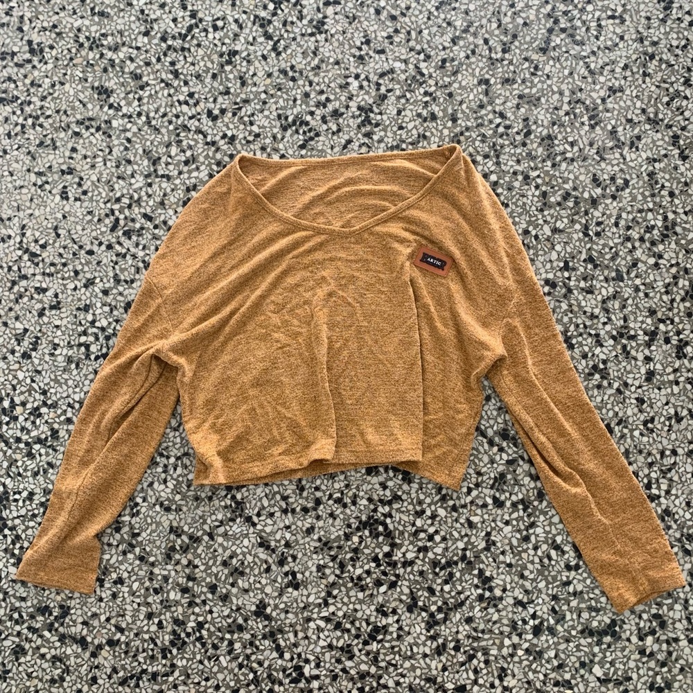 Long-sleeve Cropped Shirt